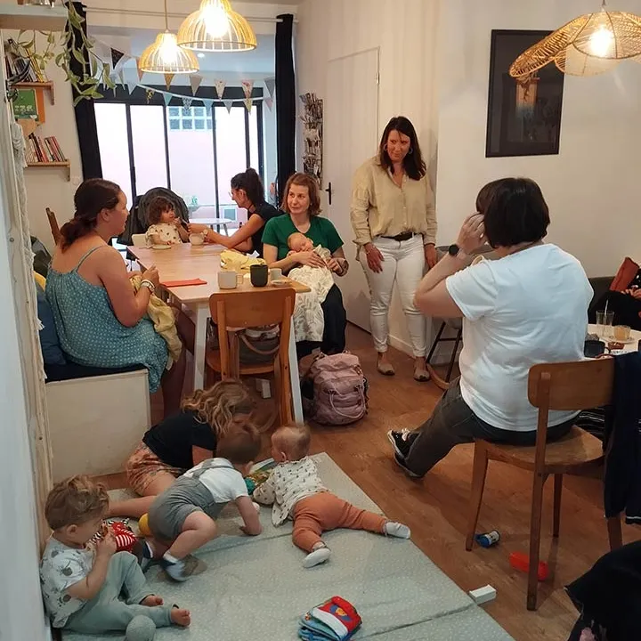 Parents et bébés accueillis à la Grande Ourse Libourne